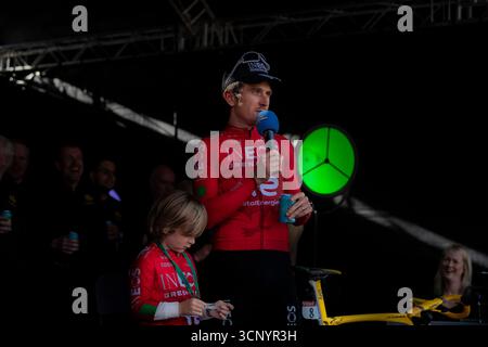 Geraint Thomas von G`B und Team INEOS Grenadiers bei seinem Abschied als Profi-Radfahrer nach der 21. Tour of Britain, Cardiff Castle Stockfoto